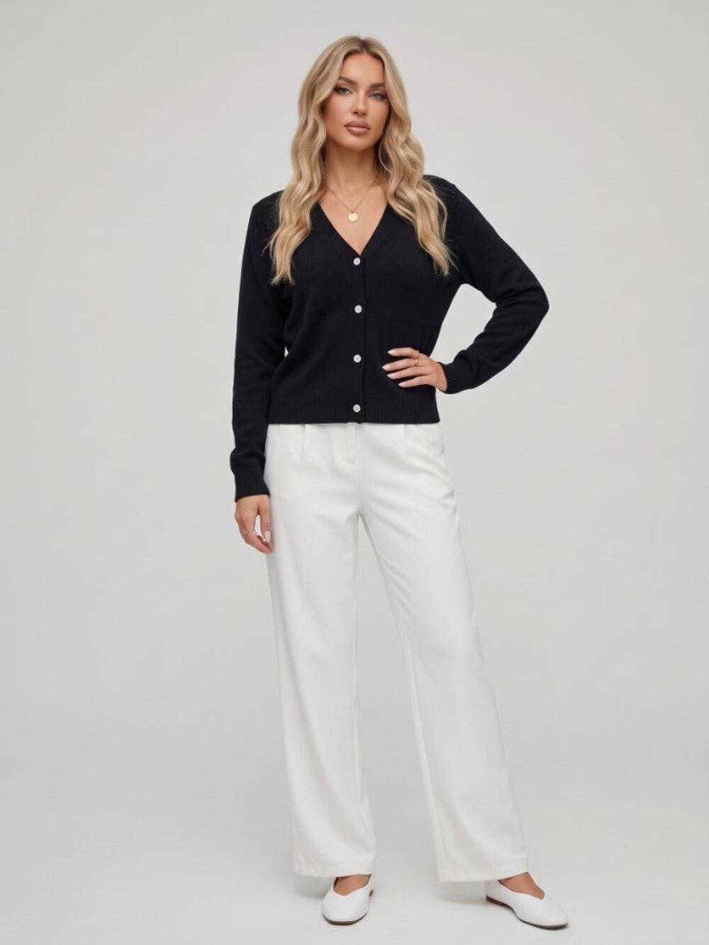 Women's Black Cashmere V-Neck Cardigan Sweater Long Sleeve Button Front - Picture 4 of 5